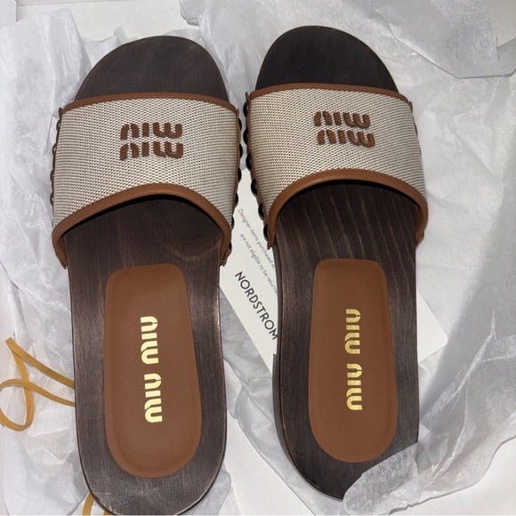Miu Miu Logo Canvas & Leather Trim Clogs 30 MM Slides Sandals Italy 36 US 6 New - Picture 6 of 7